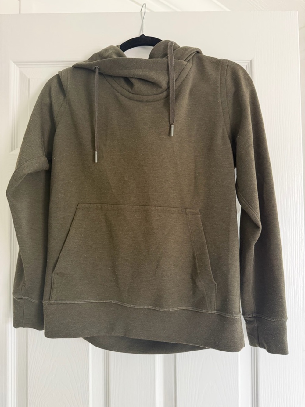 Lululemon women’s Olive Green Hoodie Sweatshirt